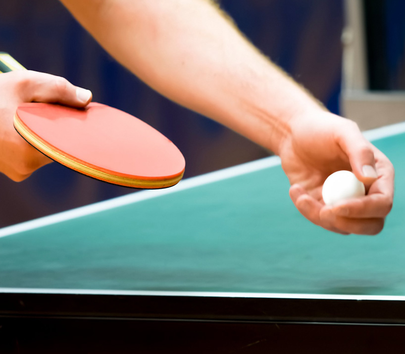 Tischtennisspieler beim Spiel
