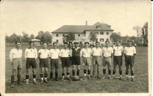 1931 (ca.) – Uttinger Fußballmannschaft